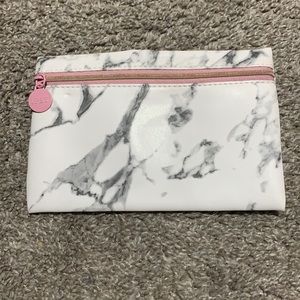 Makeup pouch